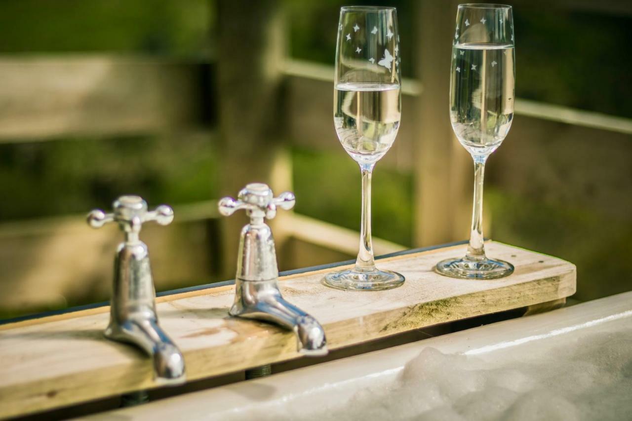 Country Retreat Glamping Hotel New Plymouth Bagian luar foto